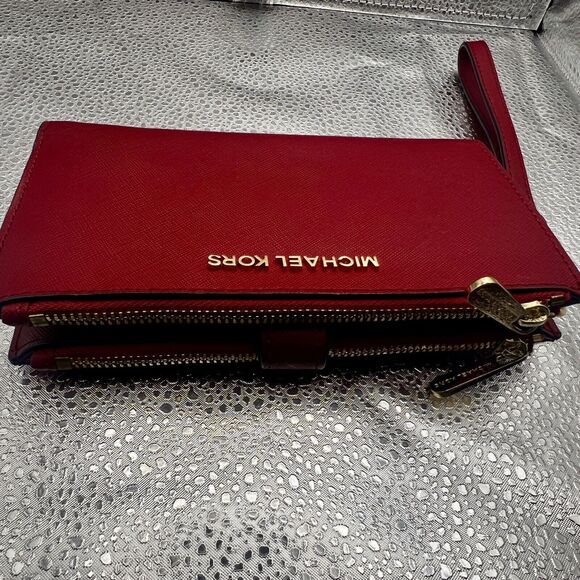 Michael Kors Jet Set Travel Double-Zip Wristlet/Wallet Discontinued Scarlet Red - Picture 3 of 16